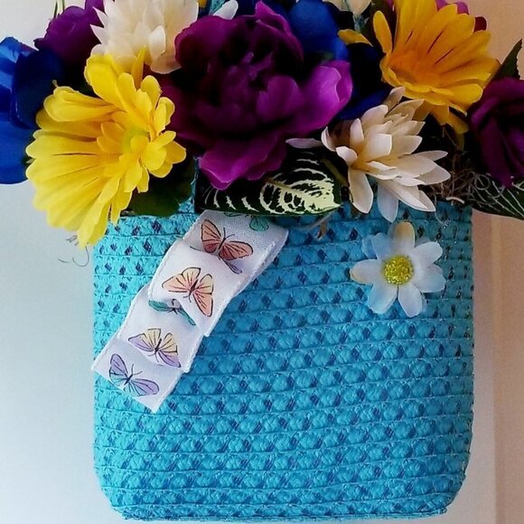 Spring Summer Faux Floral Door Wall Decor🦋 - Picture 3 of 8